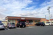 【コンビニエンスストア】セブンイレブン御殿場大坂店まで290ｍ