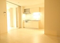 オリーブ津田沼 102 1階1LDKのリビング/ダイニング