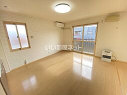 リビングタウン弘前　Ｃ 202 2階2LDKのリビング/ダイニング