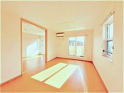 ローズマリー　II 201 2階2LDKのリビング/ダイニング