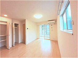 キャッスル・III 101 1階1LDKのリビング/ダイニング