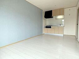 メゾンベイリーフ 201 2階2DKのリビング/ダイニング