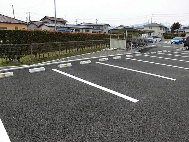 7 / 11
