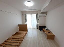 ソレイユ富岡 105 1階ワンルームのリビング/ダイニング