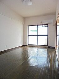 キャピタル新大宮 306 3階3LDKのリビング/ダイニング