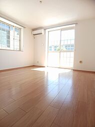 マンダリーナ 201 2階2LDKのリビング/ダイニング