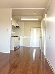 ユナイテッド南津留 401 4階2LDKのリビング/ダイニング