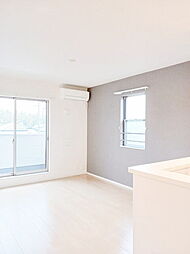 グローリー戸島II 202 2階2LDKのリビング/ダイニング