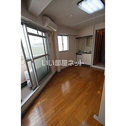 京阪本線 牧野駅 徒歩3分の賃貸マンション 4階ワンルームのリビング/ダイニング