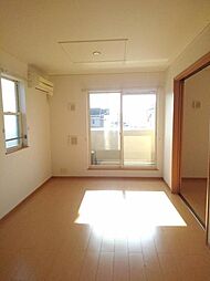 クォーク18Ｃ 205 2階2LDKのリビング/ダイニング