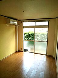 プラムハウス 102 1階2DKのリビング/ダイニング