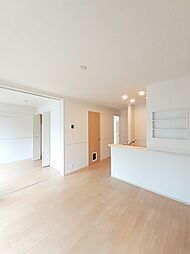 ヴィラドゥースII 101 1階2LDKのリビング/ダイニング