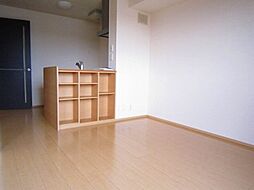 グランド・デューク 306 3階2DKのリビング/ダイニング