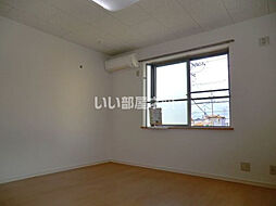 ミューズイン西方 201 2階1Kのリビング/ダイニング