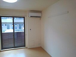 アルバータ　II 102 1階1Kのリビング/ダイニング