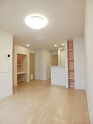 アオラニＣ 102 1階1LDKのリビング/ダイニング