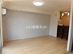 comfortas K (コンフォータス ケー) 205 2階2LDKのリビング/ダイニング