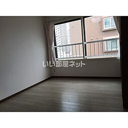 アクア・ガーデン 403 4階1DKのリビング/ダイニング