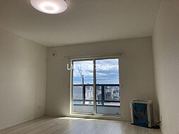 ＲＯＬＥＳＩＵＭ（ロレジウム） 301 3階1LDKのリビング/ダイニング