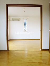 グラントゥールＢ 201 2階3DKのリビング/ダイニング