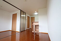 メゾン・ボナール 201 2階1LDKのリビング/ダイニング