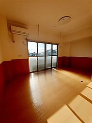 ライフパークユニゾン 202 2階1LDKのリビング/ダイニング