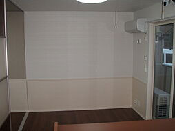 カイン 105 1階1LDKのリビング/ダイニング