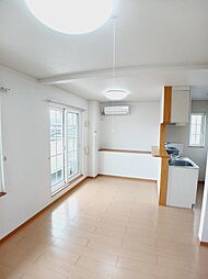 アパショナード 201 2階1LDKのリビング/ダイニング