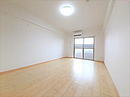 ルイシャトレ鏡 103 1階1Kのリビング/ダイニング