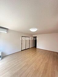 ＣＲＥＷ中央　Ｂ 102 1階3LDKのリビング/ダイニング