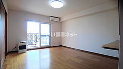 ＰＥＡＲＬ浜田 303 3階3LDKのリビング/ダイニング