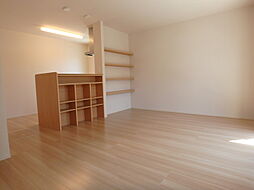 ルミウス万々 03 1階3LDKのリビング/ダイニング