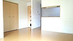 アルドーレ　トゥレ 102 1階1LDKのリビング/ダイニング