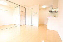 ドルチェ・カーポ 203 2階1LDKのリビング/ダイニング