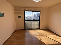 セレステ・オーリ 202 2階1Kのリビング/ダイニング