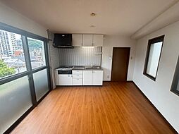 リバーサイド西山 402 4階2DKのリビング/ダイニング