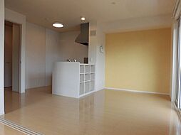 LINDENBAUM　A棟 202 2階2LDKのリビング/ダイニング