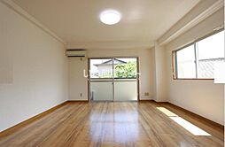 エグゼ・サン・ヨウ 212 2階ワンルームのリビング/ダイニング