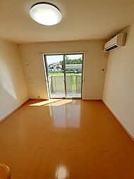 ブルーパイン　II−Ｃ 201 2階1LDKのリビング/ダイニング