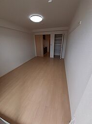 ヴィラ・オリード 206 2階1Kのリビング/ダイニング