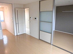 カラーズ ガーデン 308 3階1LDKのリビング/ダイニング