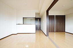 シャルマン．ヴィレッジ御幸 401 4階2LDKのリビング/ダイニング