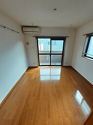 ファーストパーシモン 205 2階ワンルームのリビング/ダイニング