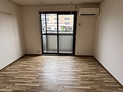 ステージ・サカヨシ 102 1階1Kのリビング/ダイニング