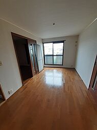 レトア白鳥 202 2階2LDKのリビング/ダイニング