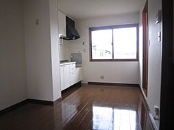 グリュックパラン　B棟 207 2階2DKのリビング/ダイニング