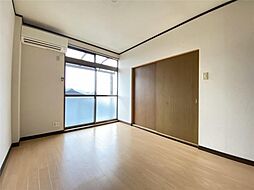 ルミエール一吉II 305 3階2DKのリビング/ダイニング