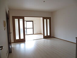 サンライズ駅部田 105 1階3DKのリビング/ダイニング