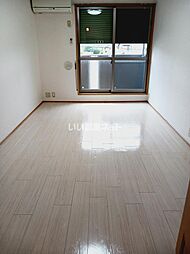 エミール大岩 203 2階1Kのリビング/ダイニング