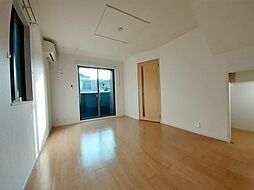 ヴレ・アンジュ 102 1階2LDKのリビング/ダイニング